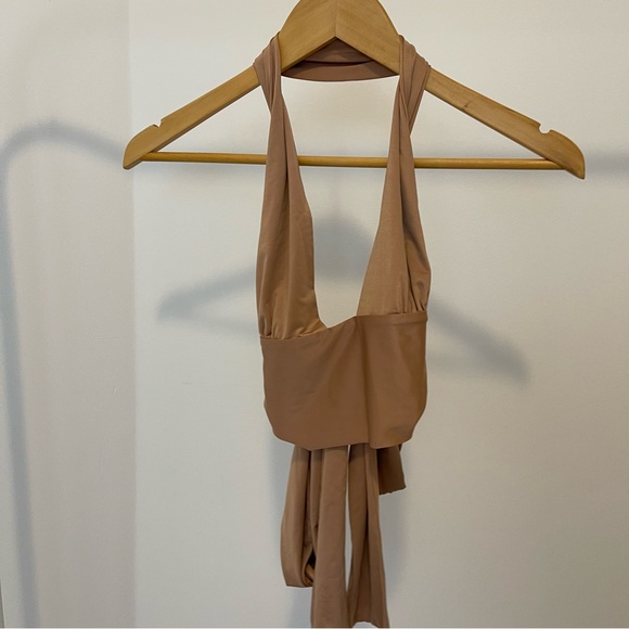 Princess Polly halter top - Picture 1 of 2